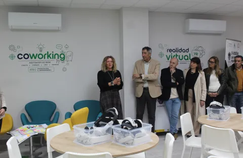 José Caro-Inauguración aula ATECA IES 'Torreón del Alcázar'