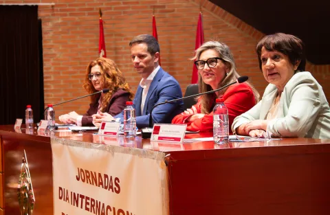 El Gobierno regional reafirma su compromiso con el desarrollo de competencias avanzadas y el liderazgo de la Enfermería