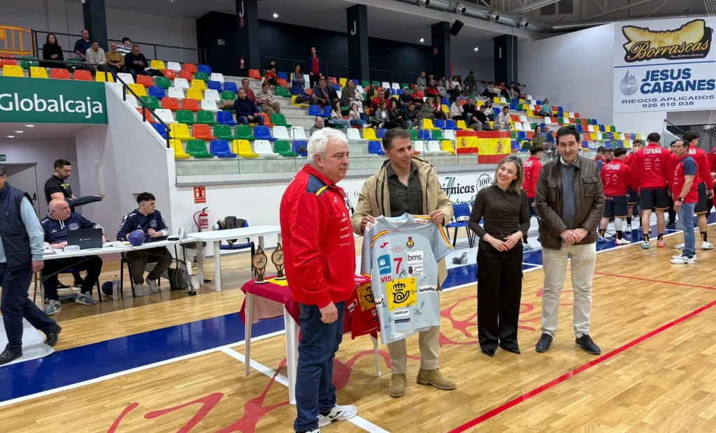 El director general ha asistido al partido de balonmano entre las selecciones de España-Croacia