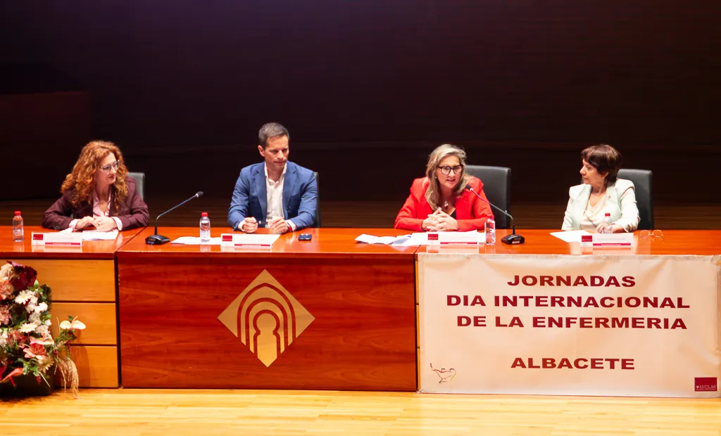 El Gobierno regional reafirma su compromiso con el desarrollo de competencias avanzadas y el liderazgo de la Enfermería