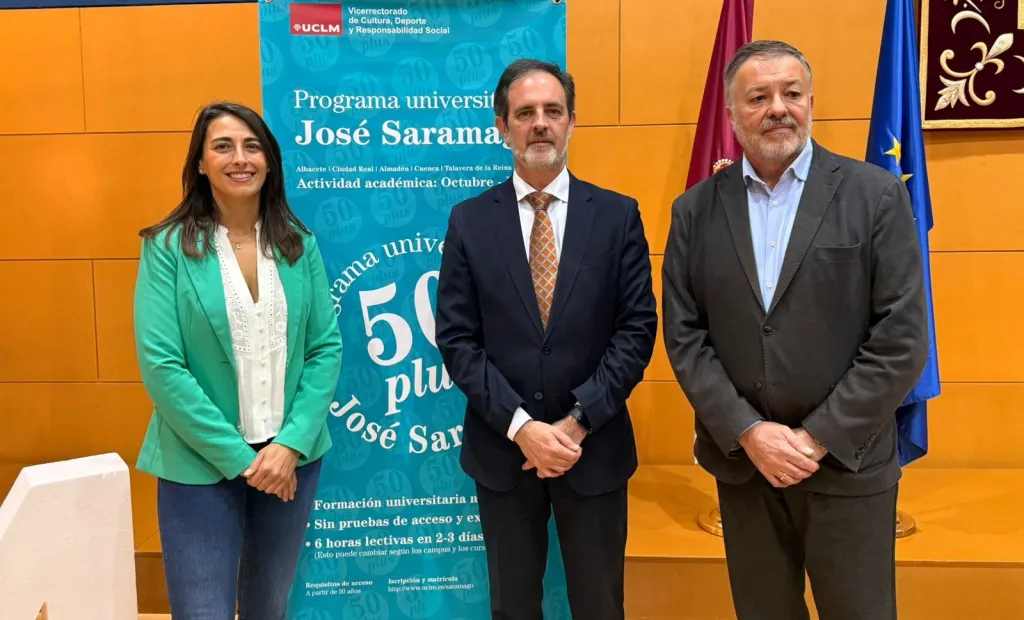 El Gobierno regional destaca el Programa Universitario José Saramago 50 Plus como ejemplo de envejecimiento activo y participación social