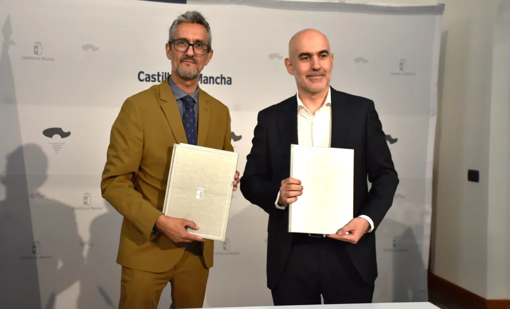 El director gerente de la Agencia de Transformación Digital, Juan Ángel Morejudo, y del CEO de SATEC, José Ignacio Laureano