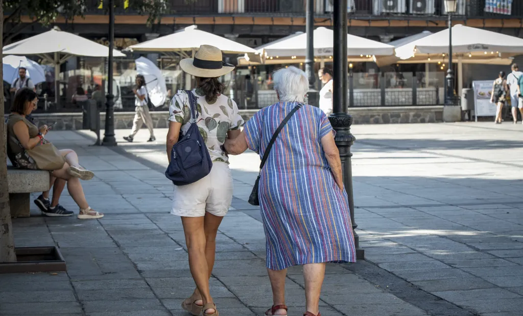 Mujeres en la plaza de Zocodover
