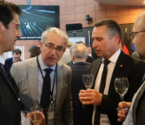 El Gobierno Castilla-La Mancha defiende en Europa la apuesta por la calidad de los vinos de la región como valor añadido en su internacionalización