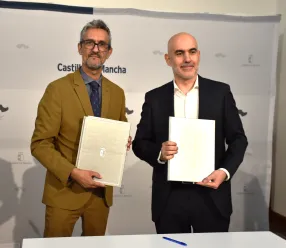 El director gerente de la Agencia de Transformación Digital, Juan Ángel Morejudo, y del CEO de SATEC, José Ignacio Laureano