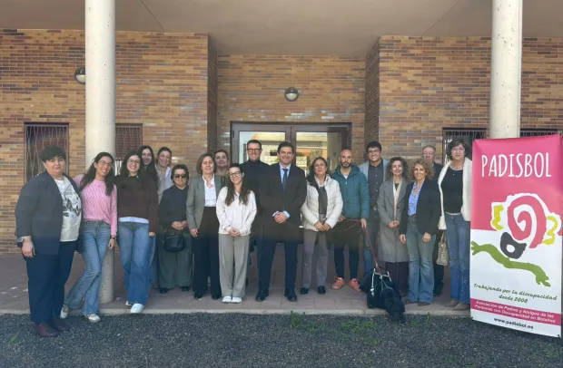 Eulalio Díaz Cano-visita asociación Padisbol