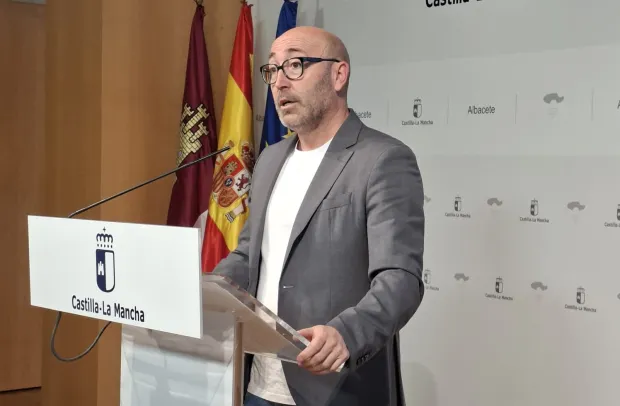 El delegado provincial durante la rueda de prensa celebrada en la Casa Perona para hablar de Formación Rural Agraria