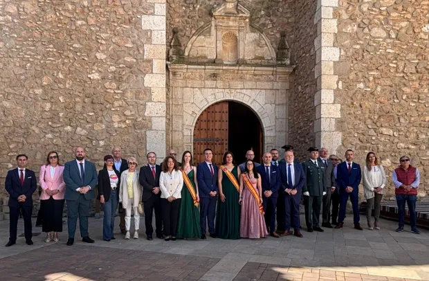 FOTO DE FAMILIA FIESTAS DE CASAS IBÁÑEZ