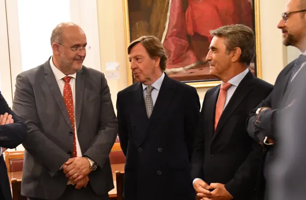 El vicepresidente primero del Gobierno regional, José Luis Martínez Guijarro, asiste, a las 12:30 horas, a la entrega del Premio Nacional de Tauromaquia 2026. En el Palacio del Senado, en la Plaza de la Marina Española, 8.