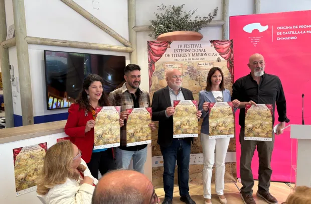 FOTO DE FAMILIA DE LA PRESENTACIÓN