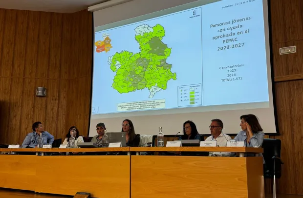 El Gobierno regional celebra una jornada técnica para seguir avanzando en las políticas de incorporación de jóvenes al campo