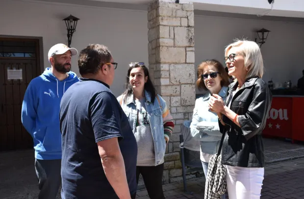 La delegada de la Junta ha participado en la festividad de San Isidro junto al alcalde, Marcial Martínez, y el presidente de la Diputación, Álvaro Martínez Chana.