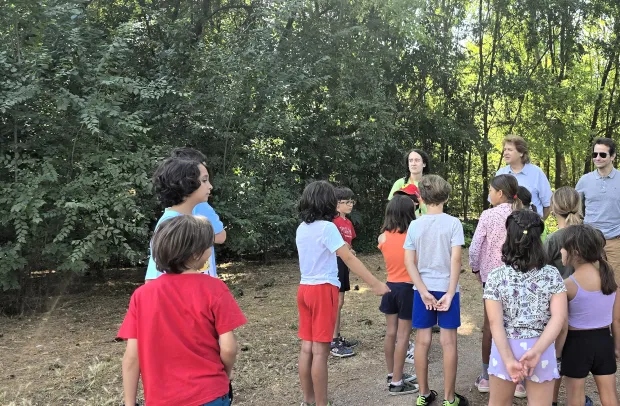 Agustín Espinosa visita los campamentos de verano en 'El Chaparrillo'