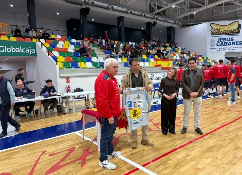 El director general ha asistido al partido de balonmano entre las selecciones de España-Croacia