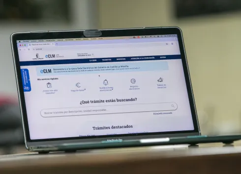 El Gobierno de Castilla-La Mancha regula la gestión de garantías para agilizar trámites de empresas y particulares frente a la administración