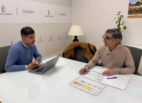 El delegado de Fomento se reúne con el alcalde de Trijueque