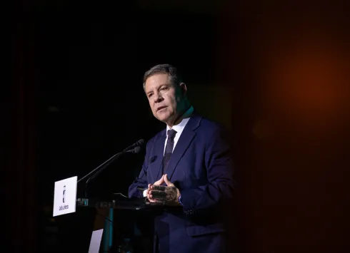 García-Page avanza la universalización del tratamiento oncológico “en todas las provincias” de Castilla-La Mancha para principios de mayo