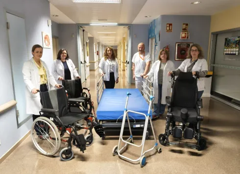 La Gerencia de Atención Integrada de Tomelloso amplía el servicio de préstamos de material ortoprotésico para mejorar la atención de los pacientes