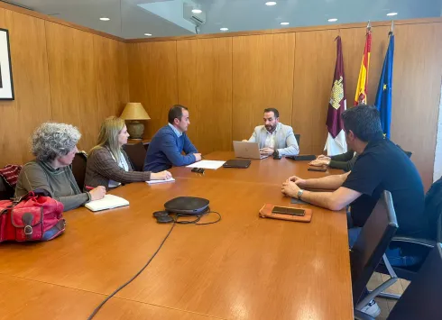 Reunión con los representantes de los sindicatos educativos