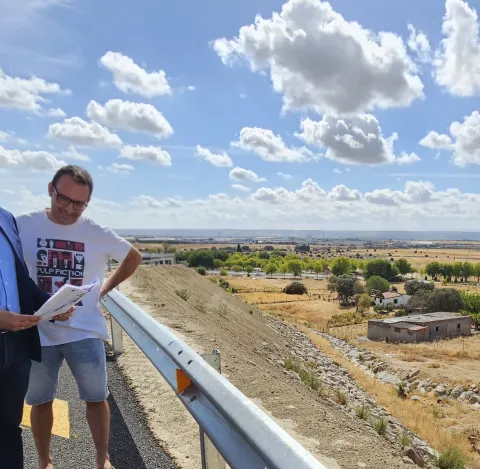 El delegado de la Junta de Comunidades de Castilla-La Mancha en Talavera de la Reina y su Comarca, David Gómez, ha indicado que, con la autorización definitiva de la reparcelación urbanística por parte del Ejecutivo regional, “se da por concluido con éxito un exhaustivo proceso de tramitación que "abre el camino" definitivo para que Meta presente sus proyectos constructivos y solicite las licencias de obra pertinentes al Ayuntamiento de Talavera”.
