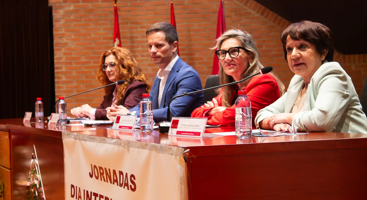 El Gobierno regional reafirma su compromiso con el desarrollo de competencias avanzadas y el liderazgo de la Enfermería