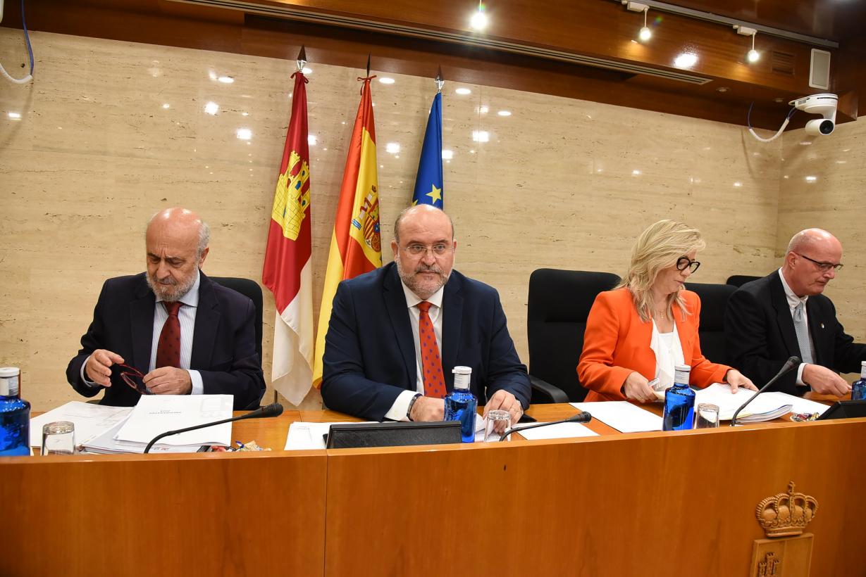 Image 1 of article El Proyecto de Ley de Presupuestos de Castilla-La Mancha destina 5,3 millones de euros al día a la lucha contra la despoblación en el 2024