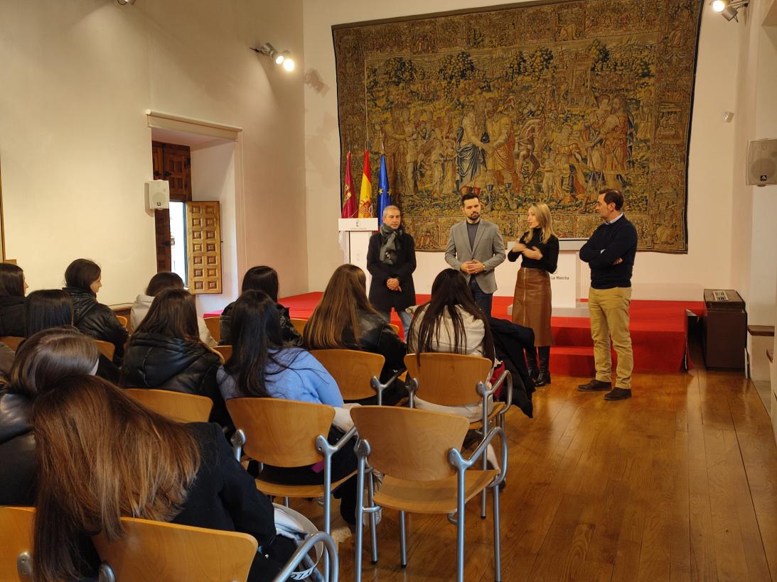 Image 1 of article El Gobierno de Castilla-La Mancha acerca a los jóvenes las oportunidades de formación y representación de las instituciones europeas