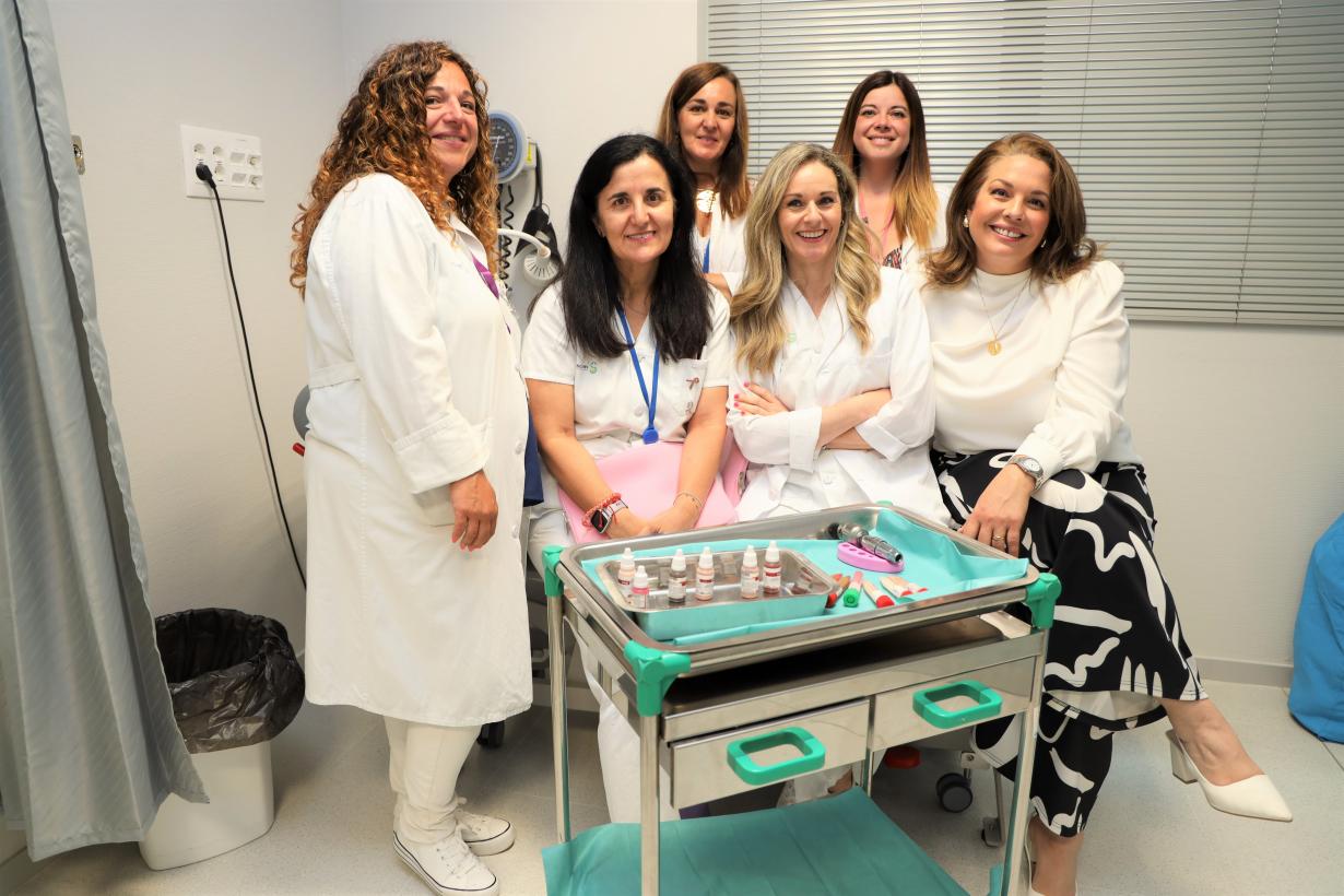 Imagen del artículo El Hospital Universitario de Toledo pone en marcha la Consulta de Enfermería de Micropigmentación Mamaria para pacientes intervenidas de cáncer de mama