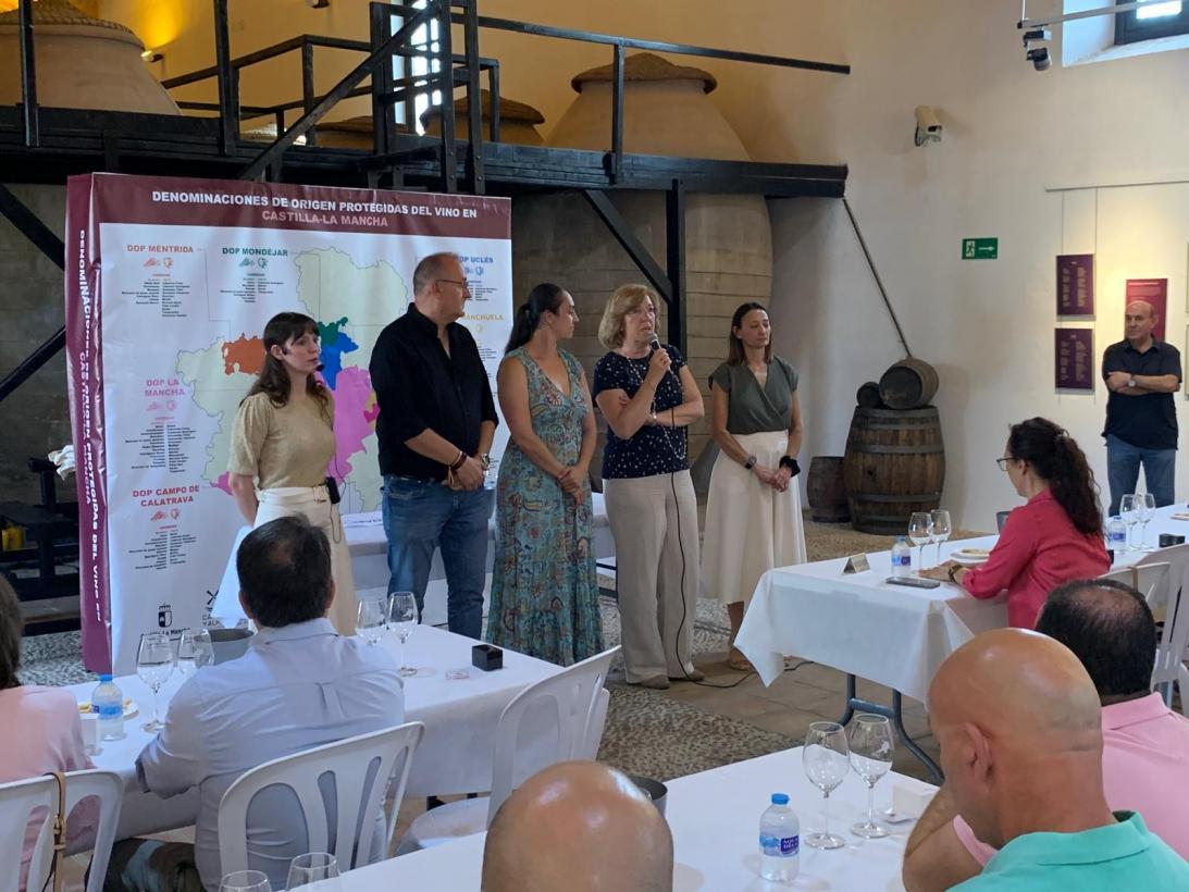 Imagen del artículo El Gobierno de Castilla-La Mancha promociona los vinos de la tierra con la celebración de cinco catas en la provincia de Ciudad Real