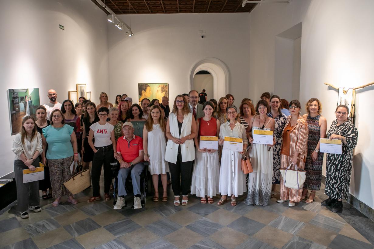 Image 1 of article El Gobierno de Castilla-La Mancha visibiliza el talento femenino de la región con la Muestra Mujeres en el Arte y los Premios 'Amalia Avia'