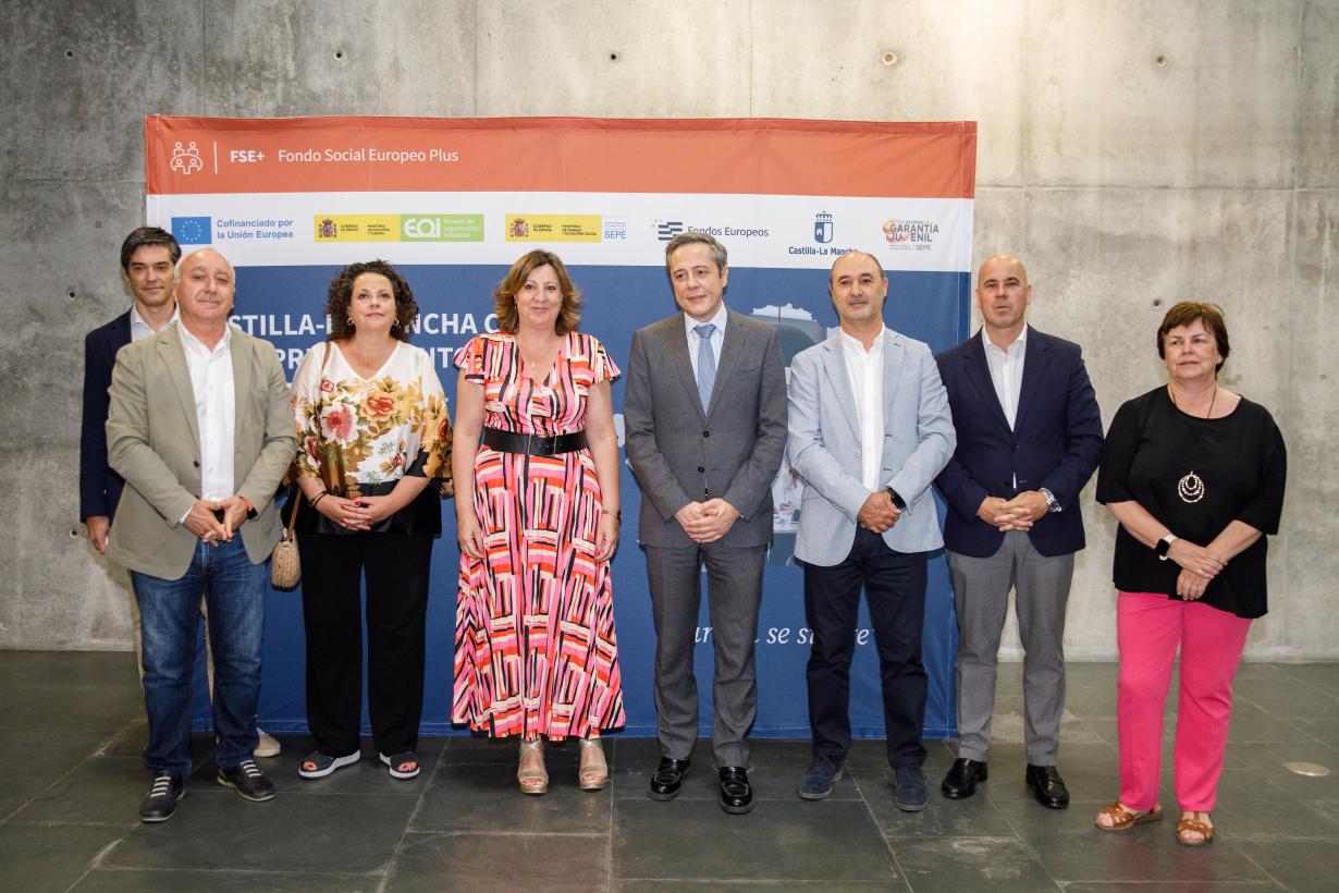 Imagen del artículo Castilla-La Mancha y la EOI refuerzan su colaboración para formar a 1.300 personas y tutorizar el nacimiento de 360 proyectos de emprendimiento