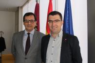 La mejora en servicios sanitarios, la atracción de empresas y la rehabilitación patrimonial marcan la reunión entre el Gobierno regional y el alcalde de La Guardia