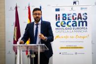 El viceconsejero de Educación, Amador Pastor, presenta el proyecto ‘II Becas CECAM Movilidad Europea CLM’
