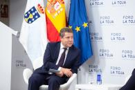 El presidente regional, Emiliano García-Page, interviene, en el III Foro La Toja – Vínculo Atlántico