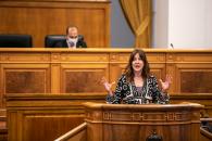 La consejera de Igualdad y portavoz del Gobierno regional, Blanca Fernández, asiste al acto institucional que celebran las Cortes de Castilla-La Mancha con motivo del Día Internacional de las Mujeres.