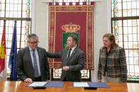 Firma del protocolo para la finalización del Palacio de la Música, la Cultura, los Deportes, las Ferias y las Exposiciones
