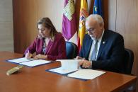 Acuerdo entre Gobierno regional y Ayuntamiento de Manzanares para la construcción de un nuevo edificio para el Centro de Educación de Personas Adultas