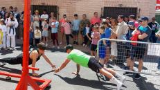 Cerca de 1.000 vecinas y vecinos de Olías del Rey han participado de una nueva edición de la Feria Urbana del Deporte