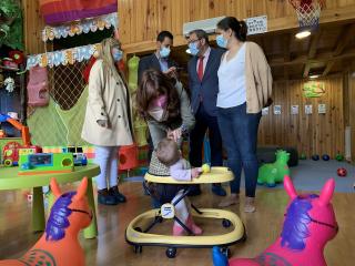 La consejera de Igualdad y portavoz del Gobierno regional, Blanca Fernández, visita las actividades del Plan Corresponsables desarrolladas por el Ayuntamiento de Jadraque 
