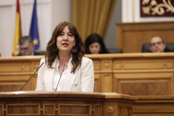 La consejera de Igualdad y portavoz regional, Blanca Fernández, ha intervenido hoy en el Pleno de las Cortes