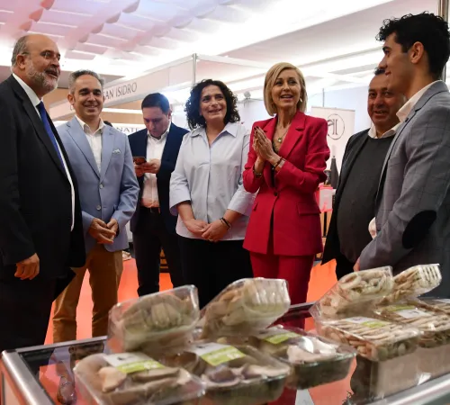 El vicepresidente primero del Gobierno regional, José Luis Martínez Guijarro, ha anunciado que la localidad conquense de Quintanar del Rey acogerá, el próximo mes de mayo, la ceremonia de entrega de los premios Gran Selección ‘Campo y Alma’