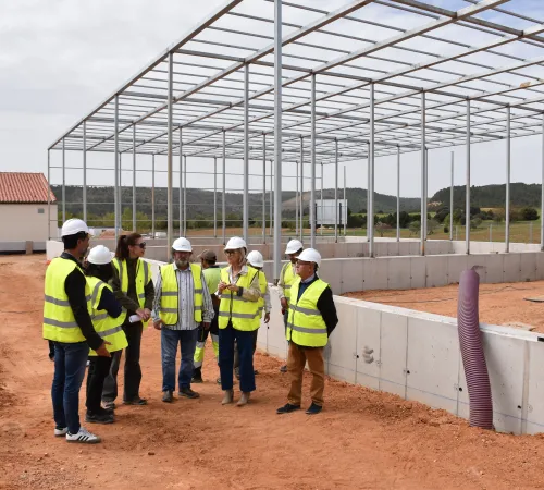 La delegada de la Junta, Marian López, visita las obras del nuevo Centro de Recuperación de la Fauna Silvestre en Cuenca.