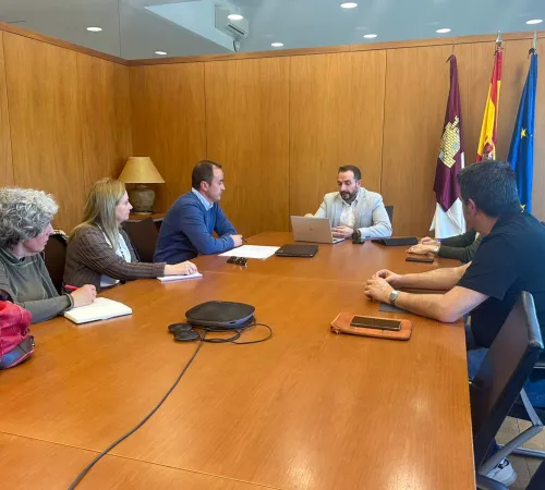 Reunión con los representantes de los sindicatos educativos