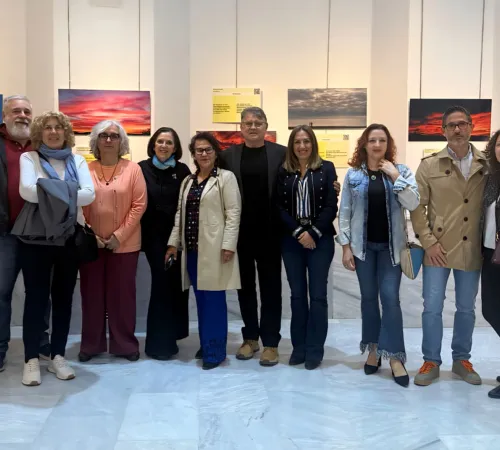 Foto de familia de la presentación.jpg