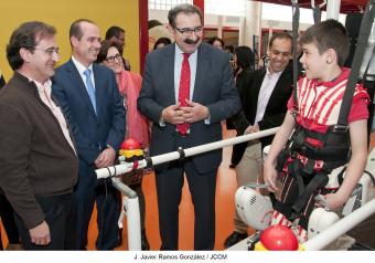 Jesús Fernández Sanz durante la visita a las instalaciones de NIPACE