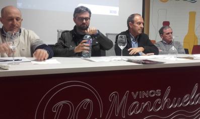 Nicolás Merino asiste a la presentación de la Ruta del Vino de La Manchuela