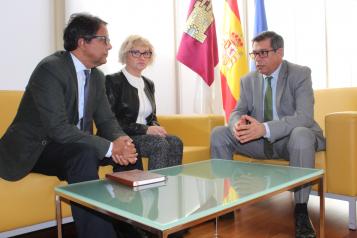 Javier Nicolás recibe a los representantes del pueblo saharaui en Castilla-La Mancha para estudiar posibles vías de colaboración