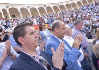 El VICEPRESIDENTE PRIMERO EN FUNCIONES ASISTE EN ALBACETE A LA CORRIDA DE TOROS A BENEFICIO DE ASPRONA  