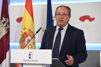 El consejero Ruiz Molina durante la rueda de prensa del Consejo de Gobierno