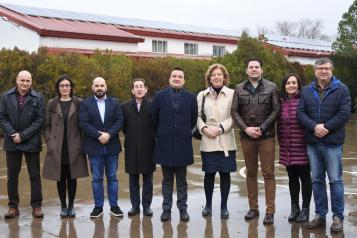 El consejero de Agricultura, Agua y Desarrollo Rural, Francisco Martínez Arroyo, visitA las nuevas instalaciones fotovoltaicas del Instituto de la Vid y el Vino de Castilla-La Mancha (IVICAM).